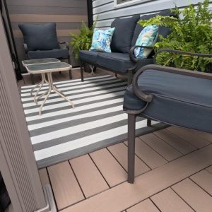Deck Seating Area with Composite Deck Surface and Composite Privacy Fence